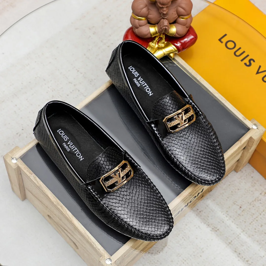 Men's shoes 💰360 💰 LV Louis Vuitton's top-quality Peaches men's shoes 💯Original copy of the official website, the upper is made of imported official website 1:1 material ❌Italian 🇮🇹 cowhide surface, imported pigskin lining. It’s definitely not made with ordinary craftsmanship, it’s the model used by celebrities! The factory’s craftsmanship is designed to create the most perfect shoes for trendy men! Colors available! 38-45 yards